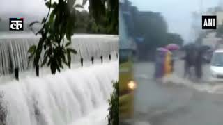 मुंबई में ज्यादा बारिश की वजह से तुलसी झील का बहाव तेज हो गया है