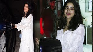 Janhvi Kapoor With Her Dazzling Smile Spotted At Dharma Production House