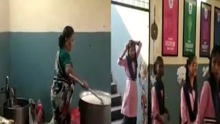 Food Poison Se 62 Students Beemar In TelanGana Govt Residential Girls School Charminar