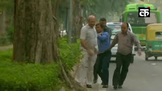 CBI: आलोक वर्मा के घर के बाहर से 4 आईबी अधिकारियों को घसीटते हुए ले गई दिल्ली पुलिस
