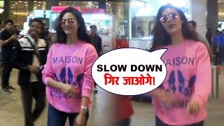 Gorgeous Esha Gupta Spotted At Mumbai Airport
