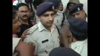 Madhya Pradesh- CRPF, Police clash during I-T raids on Kamal Nath's aide in Bhopal