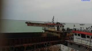 Kachchh : Salt-filled barge sank in the sea