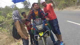 गुंजन सिंह की एक ऐसी बाइक से इंट्री जिसे देख कर आप दंग हो जाएंगे # फ़िल्म  ड्रामेबाज़ 2018