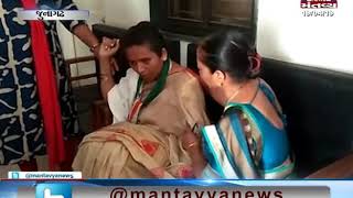 Junagadh:BJP party workers attacked on Reshma Patel during election campaign