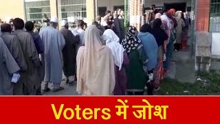 NC उम्मीदवार हसनैन मसूदी ने Pampore में डाला वोट, मतदान को लेकर voters में दिखा जोश