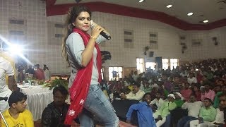 Nisha Dubey (2018)  का सबसे सुपर हिट - New Stage Show - गरमी से चुए पसेना - Varansi Vidyapith
