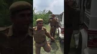 भोजपुरी गाने पर पुलिस वालों का जबरदस्त डांस