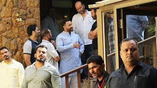 Saif Ali Khan And Bhushan Kumar VISITS Ajay Devgns House For Condolence | Veeru Devgn