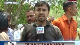 Rajkot: પાક વીમા મુદ્દે ખેડૂતો ઉપવાસ આંદોલન પર ઉતર્યા - Mantavya News