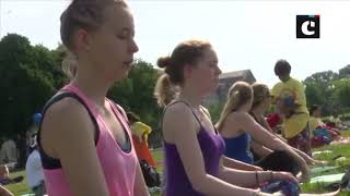 More than 1500 people perform yoga ahead of International Yoga Day in US