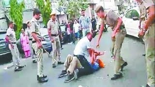 Dehli news दिल्ली में ऑटो चालक पर हमले के आरोप में 3 पुलिसकर्मी निलंबित