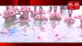 International yoga day celebration  लोगों ने पानी में भी योग किया / THE NEWS INDIA