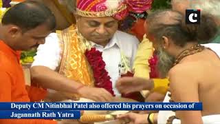 CM Rupani offers prayers at Jagannath Temple in Ahmedabad