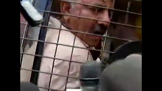 Karnataka crisis: DK Shivakumar, Milind Deora detained by police outside Mumbai hotel