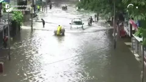 मुंबई में भारी बारिश का अनुमान, 17 फ्लाइट रद्द