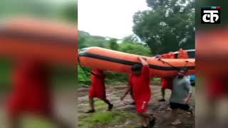 भारी बारिश के बाद बाढ़ में फंसी महालक्ष्मी एक्सप्रेस,  अटकी 700 लोगों की जान