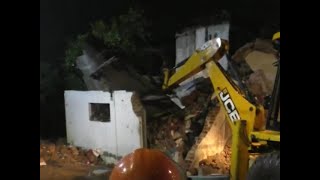 4 dead, 9 injured after 3-storey building collapse in Kheda, Gujarat