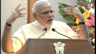 PM in an informal interaction with awardee teachers on the eve of Teachers Day | PMO