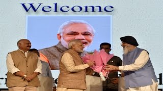 PM Modi gives National Awards to MSMEs & distribute 500 wooden Charkhaa to women in Ludhiana | PMO