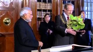 PM in Germany: Signs Golden Book at the City Hall, Hannover | PMO