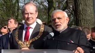 PM in Germany: Unveils bust of Mahatma Gandhi in Hannover | PMO