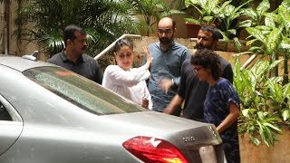 Kareena Kapoor Visits At Amir Khan's House At Pali Hill