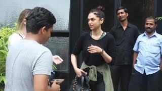 Aditi Rao Hydari Spotted At Pali Hill Bandra - Watch Video