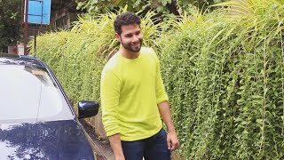 Siddhant Chaturvedi Spotted At Andheri - Watch Video