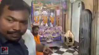 कांग्रेस महासचिव प्रियंका गाँधी ने अपने बेटे रेहान के साथ चित्रकूट के कामतानाथ मन्दिर में पूजा की
