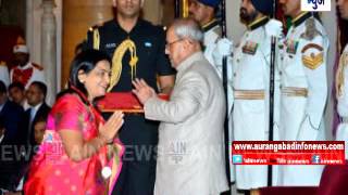 Aurangabad : प्रा.डॉ.कानन येळीकर यांना डॉ.बी.सी.रॉय पुरस्कार प्रदान
