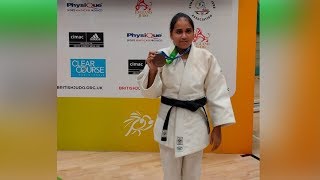 होशंगाबाद: सरिता चौरे ने इंग्लैंड में कॉमनवेल्थ जूडो चैंपियनशिप में जीता कांस्य पदक, हुआ भव्य स्वागत