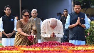 PM Modi pays tribute to Lal Bahadur Shastri on his 115th birth anniversary at Vijay Ghat