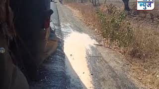 हिंगोली : वाशिम रोडवरील माळहिवरा पाटिजवळ  अंड्यांचा ट्रक उलटला