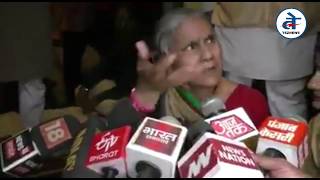 Kamlesh Tiwari की माँ के सुलगते सवाल निशाने पर मोदी और योगी सरकार | Viral Video