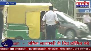 ट्रफिक पुलिसकर्मी रंजीत के इस वीडियो ने इंदौर पुलिस का सिर देशभर में झुका दिया। #bn #Indore