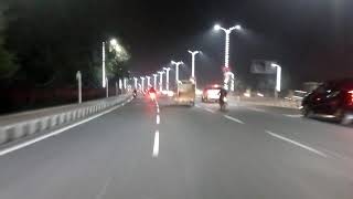 Lucknow:लोहिया पथ पर जगमगाती लाइट्स.