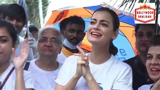 DIA MIRZA CELEBRATE INDEPENDENCE DAY WITH BEACH CLEAN UP DRIVE