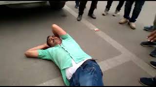 VIDEO: बिहार विधानसभा में विपक्षी विधायकों की पिटाई