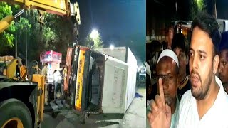 Sadak Hadsa | Lorry Divider Se Takra Gai | Hyderabad Puranapool Road | @Sach News
