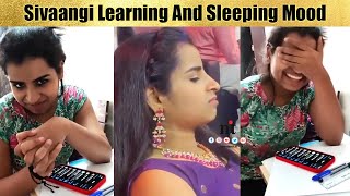 ????VIDEO: கஷ்டப்பட்டு படிக்கும் Sivaangi  | Shooting - ல தூங்காதிங்க எந்திரிங்க Sivaangi