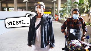 Comedian & Actor Sunil Grover Spotted At Mumbai Airport - Watch Video