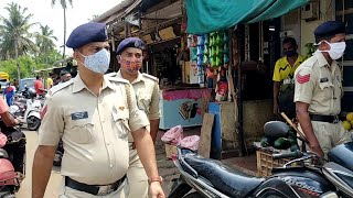 #Police force used across Goa to shut shops and markets. WATCH these visuals
