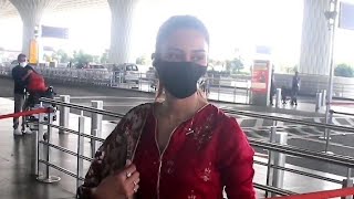 Erica Fernandes On Her Birthday Travelling For Work In Hyderabad
