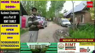 Sedpora shopian Road is In worst Condition, Vehcles Are being Pushed By passengers