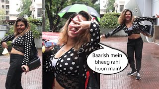 Rakhi Sawant Ka Majedar Funny Video ???? Dancing in Rain & Singing Tip Tip Barsa Paani Song ????