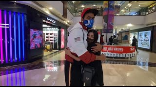 She Hugged Me In Mall - Hug Day