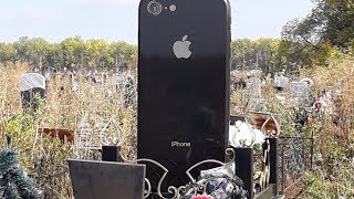 Mobile loving Russian woman gets iphone shaped tombstone