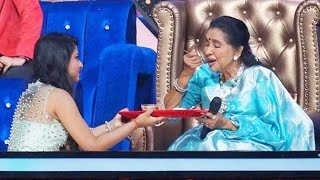 Arunita Ne Asha Bhosle Ko Khilayi Mithai | Indian Idol 12