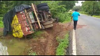 Watch this and let us know whom to blame for this accident, Govt or the truck driver?